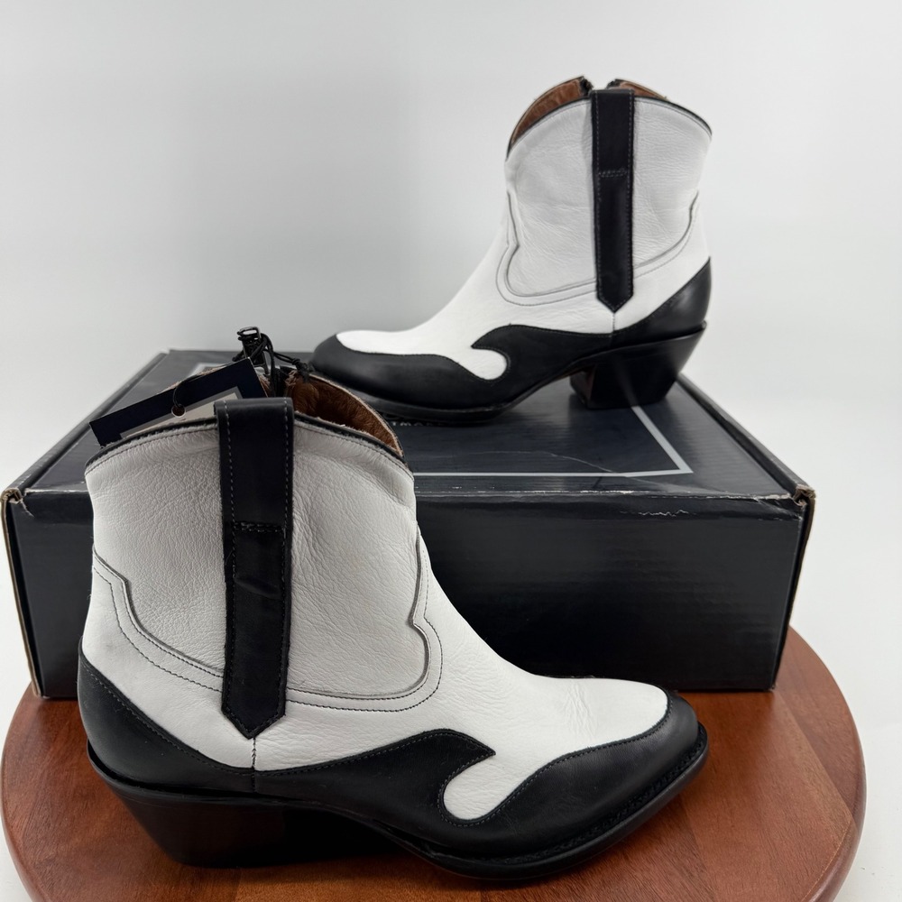 Lucchese M6077 Black White Leather Flame Overlay Side Zip Western Ankle Boots 9B - Picture 9 of 14